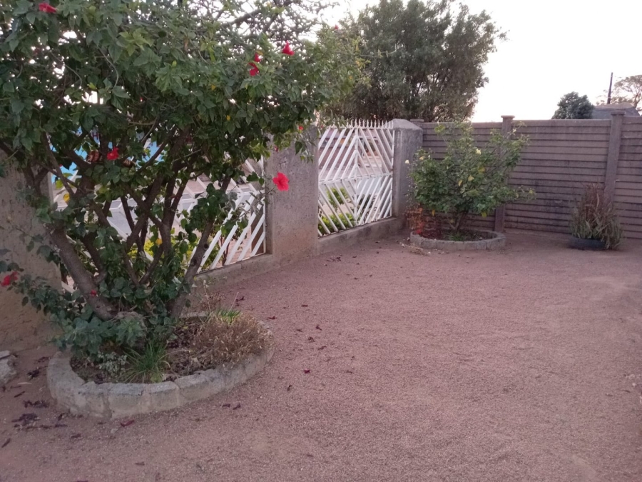 2 Bedroom Property for Sale in Mabopane Unit X North West